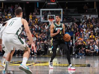 的阵容完整 的阵容完整